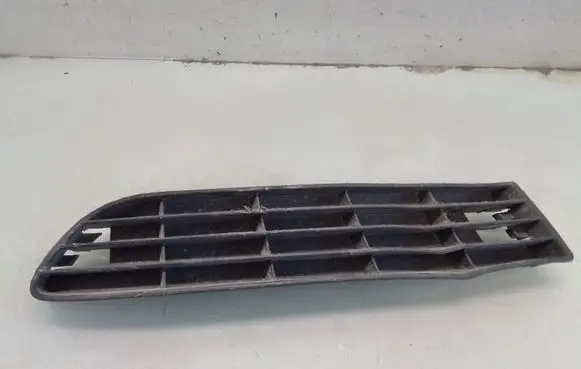 Audi A6 S6 C4 4A Front fog light trim/grill 4A0807345J