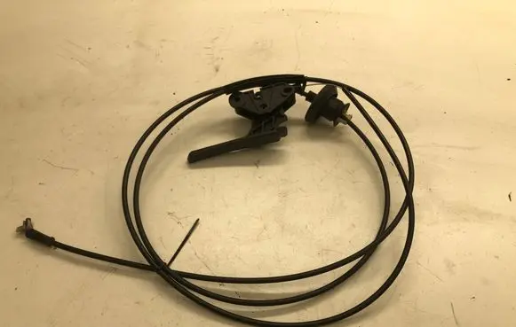 Peugeot 508 Engine bonnet (hood) release handle