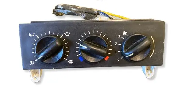 Renault Master II Climate control unit A64CH 133761F 101052
