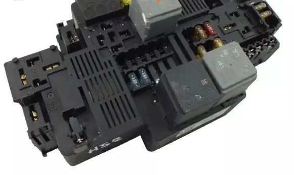 Mercedes-Benz CLS W257 Fuse module A2139062202