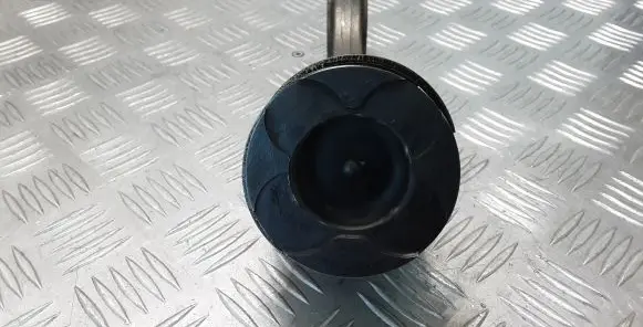 Volvo XC60 Piston with connecting rod
