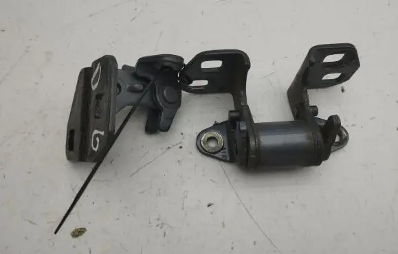 Rear door hinge set