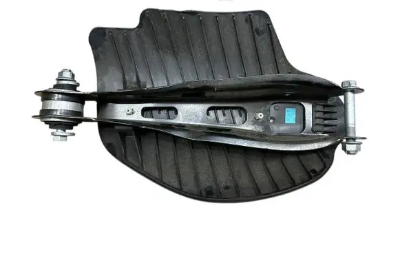 BMW X4 G02 Rear control arm 6871020 33306871020 33306871001