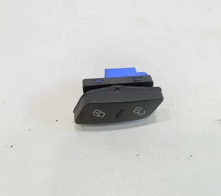 Volkswagen PASSAT B7 Central locking switch button 3AA962126