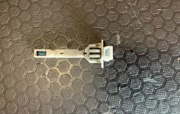 Interior temperature sensor