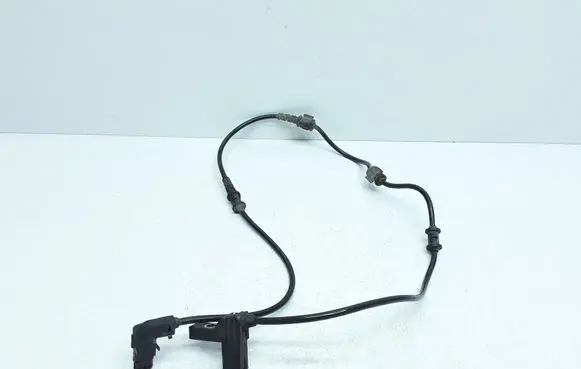 Mercedes-Benz ML W164 ABS brake wheel speed sensor A2205453128