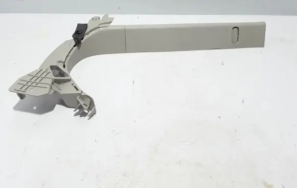 Chrysler Pacifica Tailgate/trunk side cover trim 5SB95PD2AG