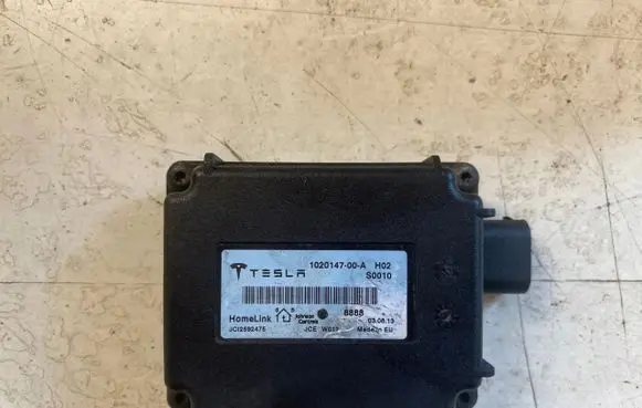 Tesla Model S Garage door switch 