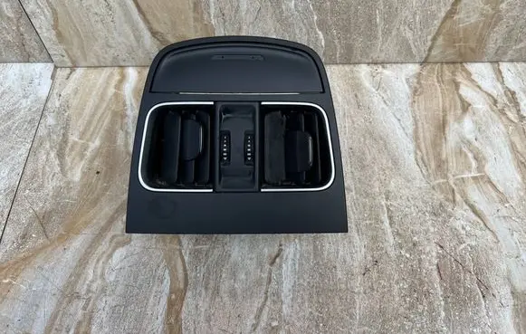 Maserati Levante Rear air vent grill 6700491020