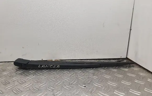 Mitsubishi Lancer X Rear wiper blade arm 35618