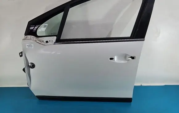 Peugeot 2008 I Front door IMPRK1601503