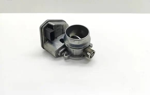BMW 5 E60 E61 Throttle valve 7804373 780437302 B92431358