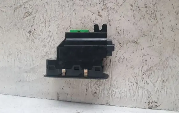 Volvo XC70 Electric window control switch