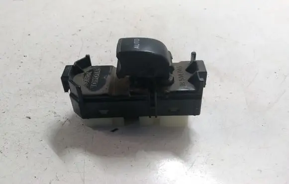 Toyota Corolla Verso E121 Electric window control switch 8403013030