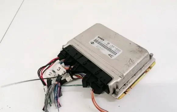 Nissan Almera Tino Engine control unit/module 237104U111 0281010718