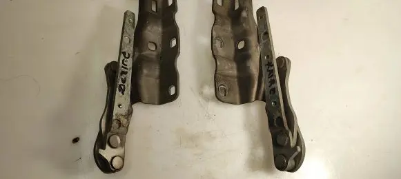 Mercedes-Benz CLK A209 C209 Engine bonnet/hood hinges A2038800328 ZGS09 A2038800428