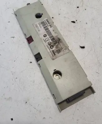 BMW 3 E90 E91 Aerial antenna amplifier 213675