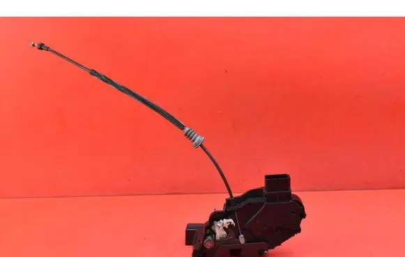 Volvo S40 Front door lock 924000500