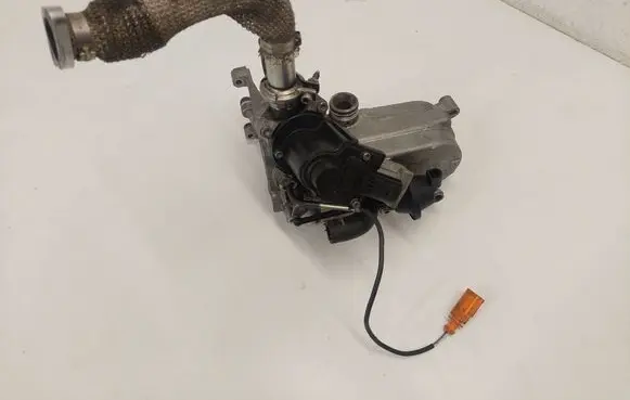 Audi A4 S4 B8 8K EGR valve Z059131515ET