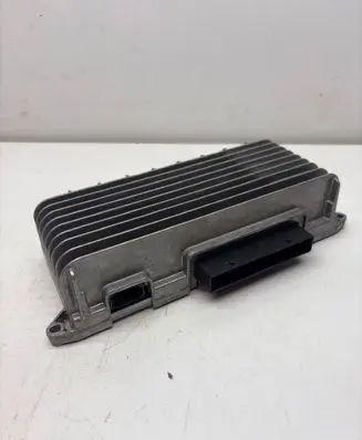 Audi A4 S4 B8 8K Sound amplifier 8T0035223AD 8T0035223G 720300300200