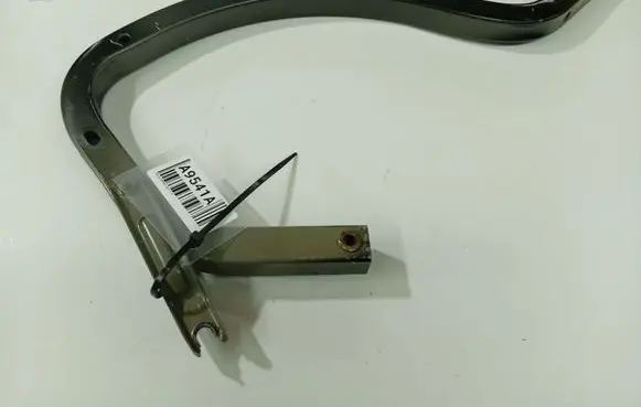 Toyota Avensis T270 Tailgate/trunk/boot hinge 