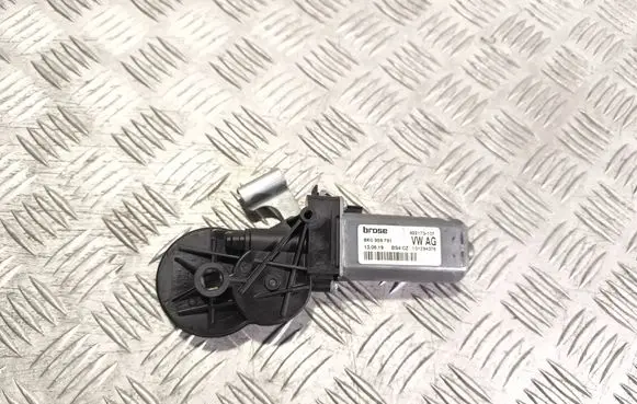 Volkswagen PASSAT B8 Seat adjustment motor 8K0959761 922173107 101294376