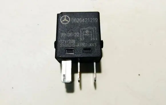 Mercedes-Benz A W168 Other relay 0025421219 a1301-x43