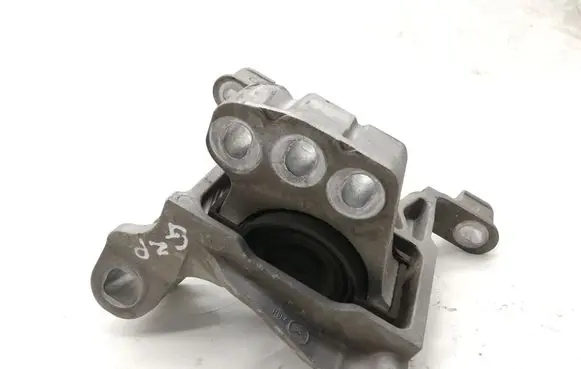 Mazda CX-3 Gearbox mount 