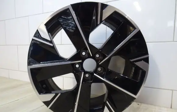 Peugeot 508 R18 alloy rim 9851444380