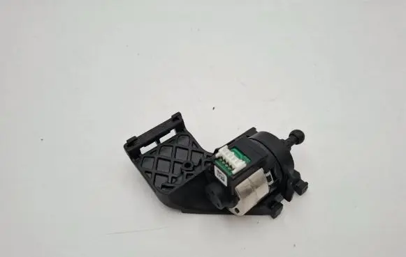 Volvo S60 Headlight level adjustment motor 748-621-01AB