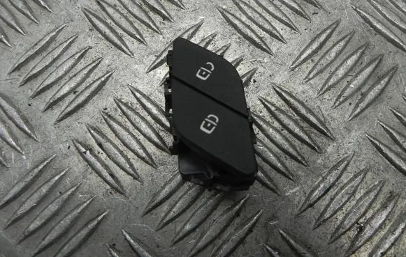 Mercedes-Benz GLE W167 Central locking switch button A2479051001