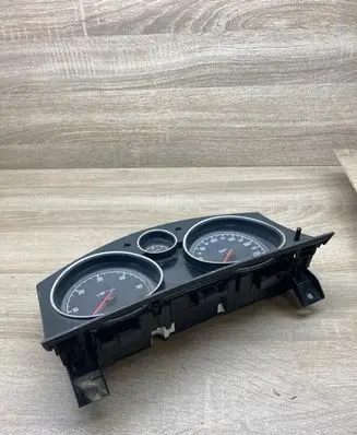 Opel Zafira B Speedometer (instrument cluster) 13216684