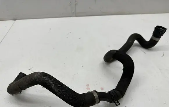 Mercedes-Benz C W205 Engine coolant pipe/hose