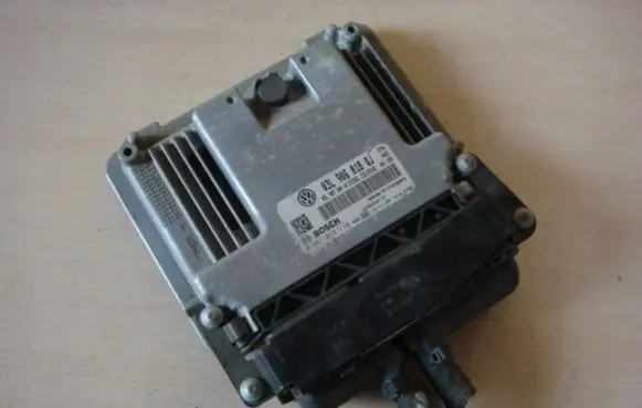 Skoda Yeti (5L) Engine control unit/module 03L906018QJ
