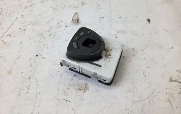 Saab 9-3 Ver2 Ignition lock 12801010