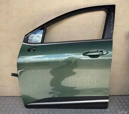 KIA Sportage Front door