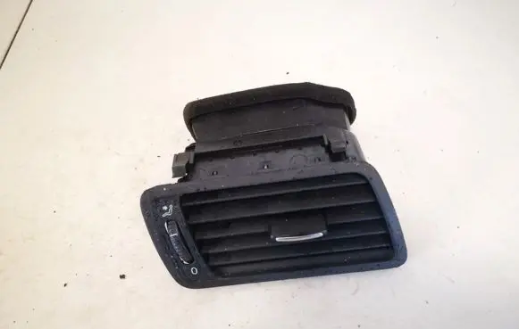 Volkswagen PASSAT B6 Dash center air vent grill 3c1819702e