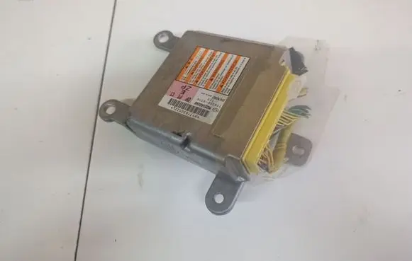 Subaru Legacy Airbag control unit/module 98221AG260