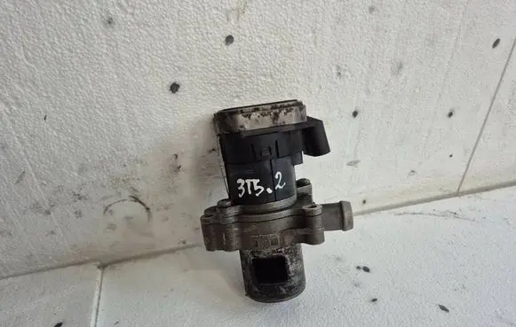 Mercedes-Benz ML W164 EGR valve 00005320C5