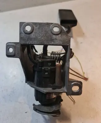 Volkswagen Sharan Accelerator throttle pedal 046907475F 4A1721653A