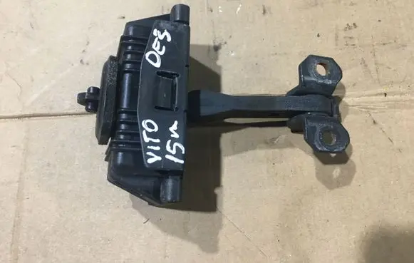 Mercedes-Benz Vito Viano W447 Front door check strap stopper A4477207500