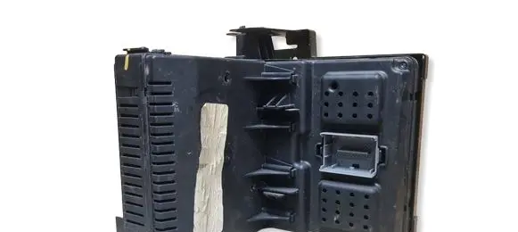 Volvo V70 Fuse module 30765646 28043321