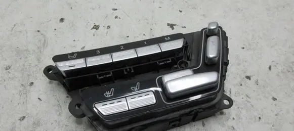 Mercedes-Benz E W211 Tailgate/trunk/boot open switch A2218704951