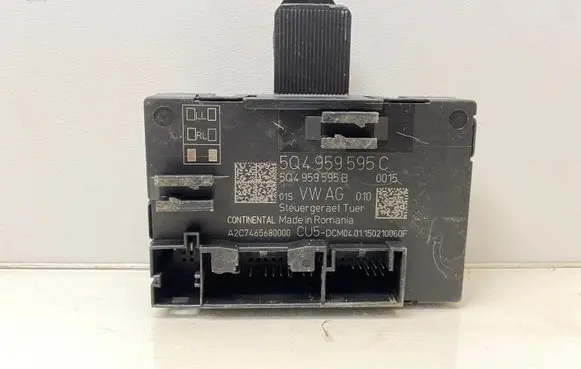 Volkswagen PASSAT B8 Door control unit/module 5Q4959595C