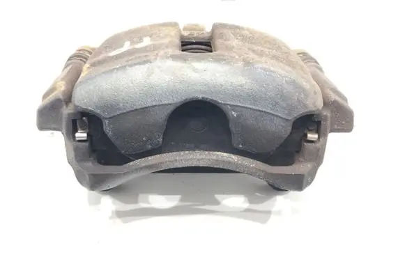 Volkswagen PASSAT B8 Front brake caliper