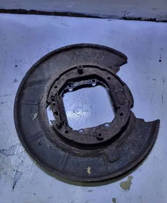 BMW 5 E39 Rear brake disc plate dust cover 1983144 T8553K