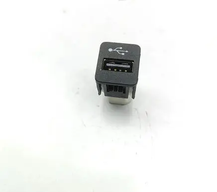 BMW 3 G20 G21 USB socket connector 9229294