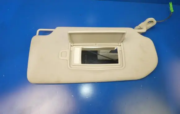Volvo S90, V90 Sun visor