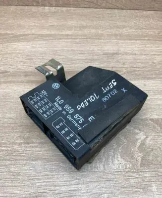 Seat Toledo I (1L) Comfort/convenience module 1L0959875