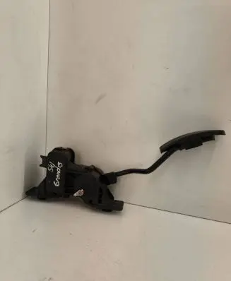 Mitsubishi Grandis Accelerator throttle pedal